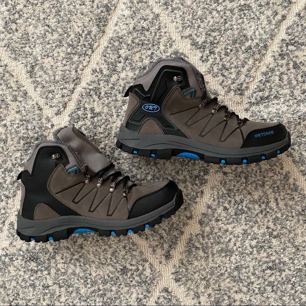 NWOB Snow Boots / Hiking Boots for Men​